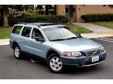 2001 Volvo V70 XC AWD Front 3/4 View
