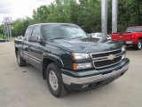 2006 Chevrolet Silverado 1500 Z71 Extended Cab 4x4 Front 3/4 View