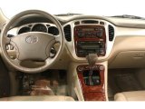 2004 Toyota Highlander Limited V6 4WD Dashboard