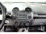 2001 Volkswagen New Beetle GLS Coupe Controls