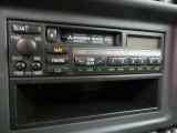 1997 Mitsubishi Montero LS 4x4 Audio System