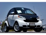 2009 Crystal White Smart fortwo passion coupe #66122686