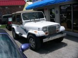1995 Bright White Jeep Wrangler SE 4x4 #66122055