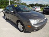 2005 Ford Focus ZX4 ST Sedan Front 3/4 View