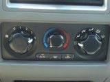 2008 Nissan Frontier SE Crew Cab Controls