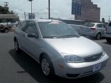 2006 CD Silver Metallic Ford Focus ZX3 SE Hatchback #66272818