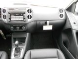 2012 Volkswagen Tiguan LE Dashboard