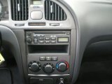 2004 Hyundai Elantra GLS Sedan Controls