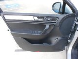 2012 Volkswagen Touareg TDI Sport 4XMotion Door Panel