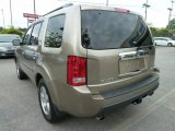 Mocha Metallic Honda Pilot in 2009