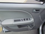 2005 Ford Freestyle SE Door Panel