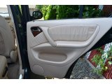2000 Mercedes-Benz ML 320 4Matic Door Panel