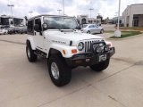 2004 Jeep Wrangler Rubicon 4x4 Front 3/4 View