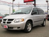 2004 Bright Silver Metallic Dodge Caravan SXT #6568639