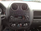 2011 Jeep Patriot Sport 4x4 Controls