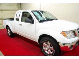 2011 Avalanche White Nissan Frontier SV King Cab #66951656