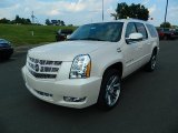 2013 Cadillac Escalade ESV Premium AWD Front 3/4 View