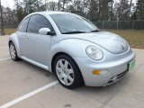 Reflex Silver Metallic Volkswagen New Beetle in 2002
