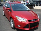 2012 Ford Focus SE Sport Sedan Front 3/4 View