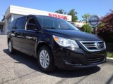 2012 Volkswagen Routan SE