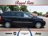 2012 Brilliant Black Crystal Pearl Chrysler Town & Country Touring - L #67402136