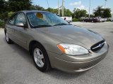 2002 Ford Taurus SEL Front 3/4 View