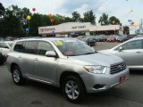 2010 Classic Silver Metallic Toyota Highlander V6 4WD #67493836