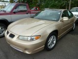 2001 Pontiac Grand Prix GT Sedan Front 3/4 View