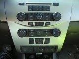 2009 Ford Focus SES Sedan Controls