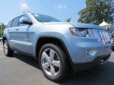 2012 Jeep Grand Cherokee Overland Summit 4x4 Front 3/4 View