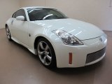 2006 Nissan 350Z Touring Coupe Front 3/4 View