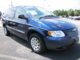2001 Chrysler Voyager  Front 3/4 View
