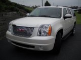 White Diamond Tricoat GMC Yukon in 2012