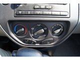 2006 Ford Focus ZX4 SE Sedan Controls
