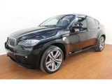 2010 BMW X6 M  Front 3/4 View