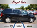 2012 Brilliant Black Crystal Pearl Chrysler Town & Country Touring - L #68829447