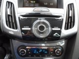 2012 Ford Focus Titanium Sedan Controls