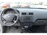 2007 Ford Focus ZXW SE Wagon Dashboard