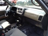 2001 Nissan Xterra SE V6 4x4 Dashboard