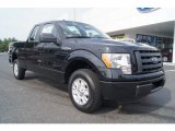 2012 Ford F150 STX SuperCab Front 3/4 View