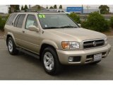 2002 Nissan Pathfinder LE Data, Info and Specs