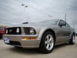 2008 Vapor Silver Metallic Ford Mustang GT Deluxe Coupe #6887583