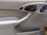2001 Ford Focus SE Wagon Door Panel