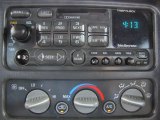 1998 Chevrolet C/K K1500 Silverado Extended Cab 4x4 Audio System