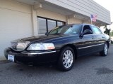2008 Black Lincoln Town Car Signature Limited #69150350