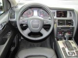 2008 Audi Q7 4.2 Premium quattro Dashboard