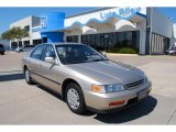 1995 Cashmere Silver Metallic Honda Accord LX Sedan #6900633