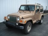 2000 Jeep Wrangler Sahara 4x4 Front 3/4 View