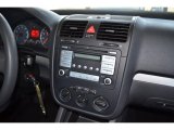 2009 Volkswagen Jetta S Sedan Controls