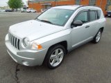 2008 Jeep Compass Limited Front 3/4 View